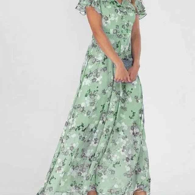 ZURI | Elegantes, fließendes Kleid mit schmeichelnder Passform