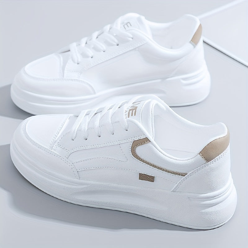 Elegante weiße Sneaker mit leichtem Tragekomfort